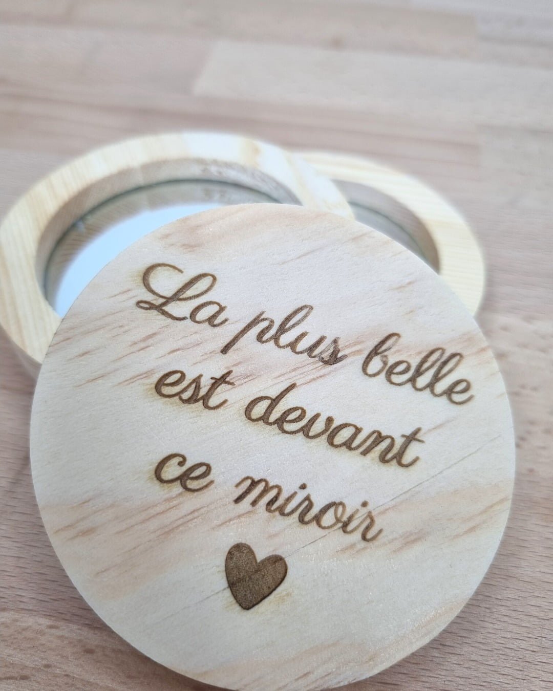 miroir-en-bois-personnalisable-enfant-cadeau-noel